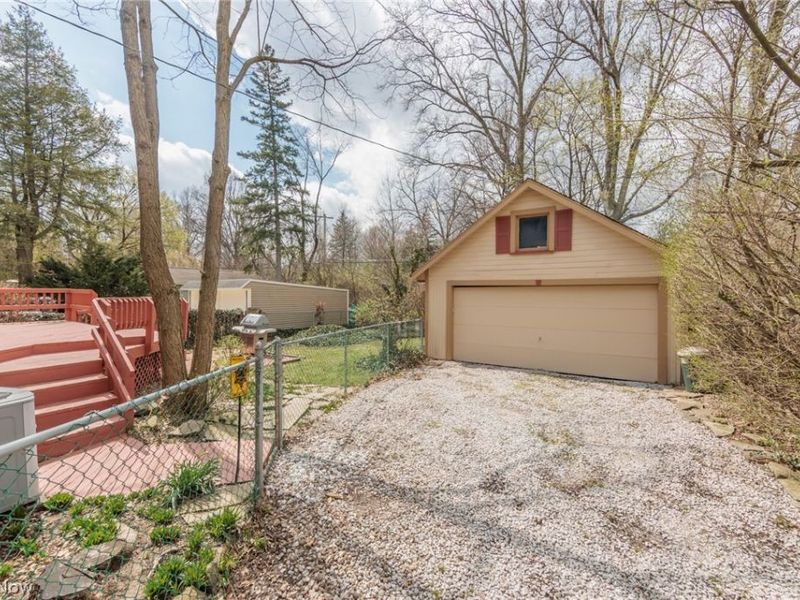 1550 Rydalmount Road, Cleveland Heights, OH 44118 Photo 32