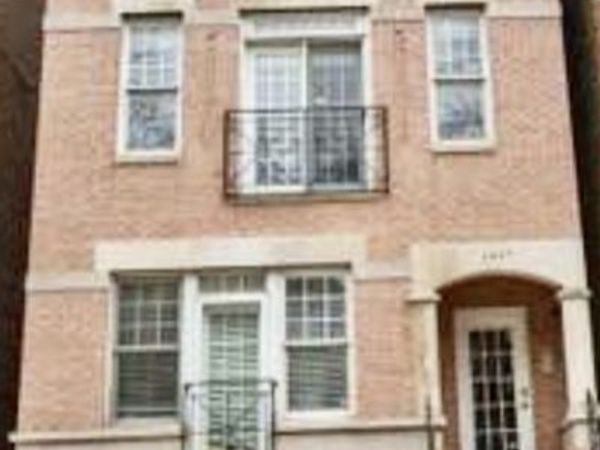 Unit 2, Chicago, IL 60610