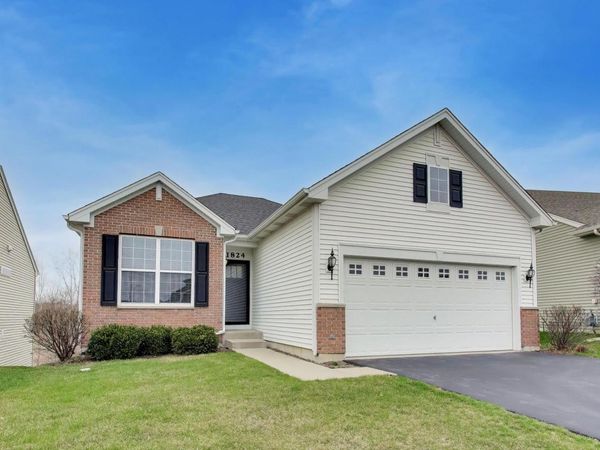 1824 Alta Drive , Volo, IL 60020