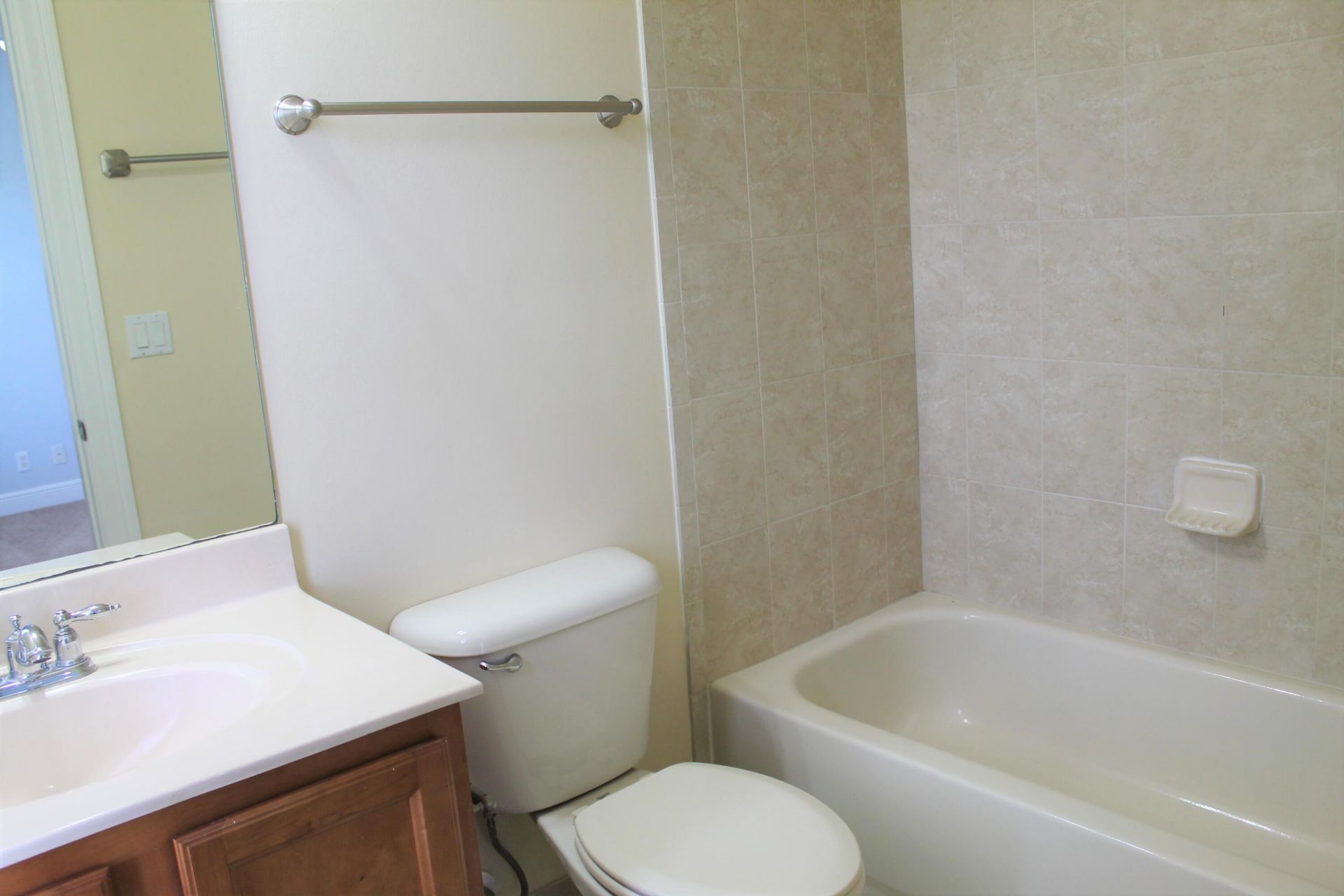 531 S Federal Highway, Unit 17, Lake Worth Beach, FL 33460 Photo