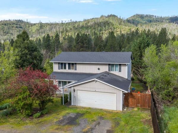 5460 HWY 238, Jacksonville, OR 97530