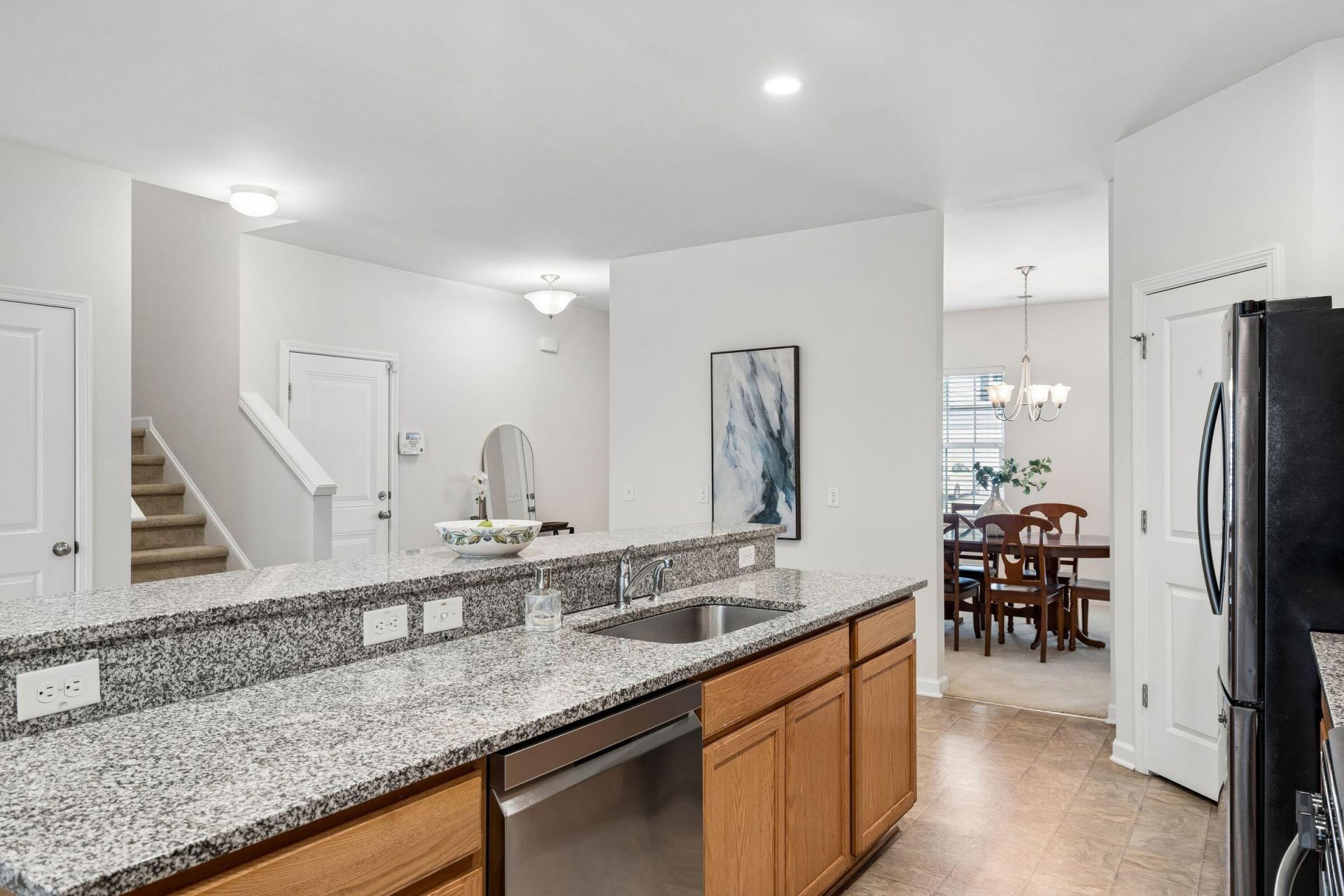 3013 Conservancy Lane Photo 9