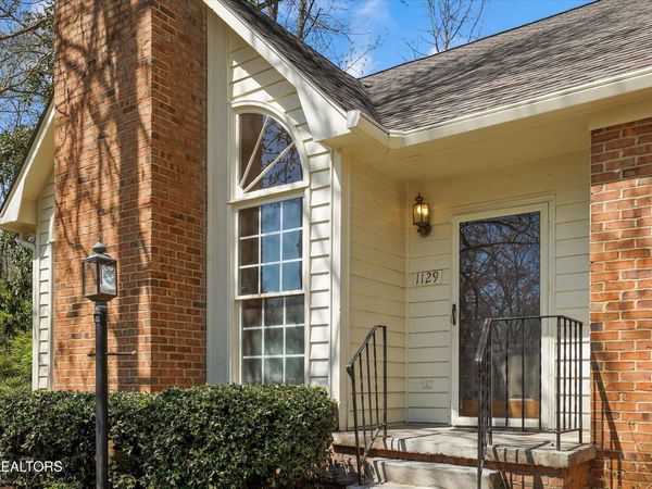1129 Greywood Drive, Knoxville, TN 37923