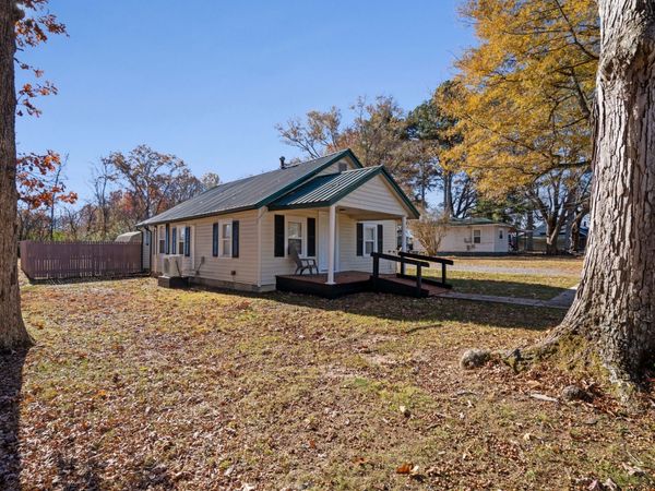 420 E Monroe St , Tullahoma, TN 37388