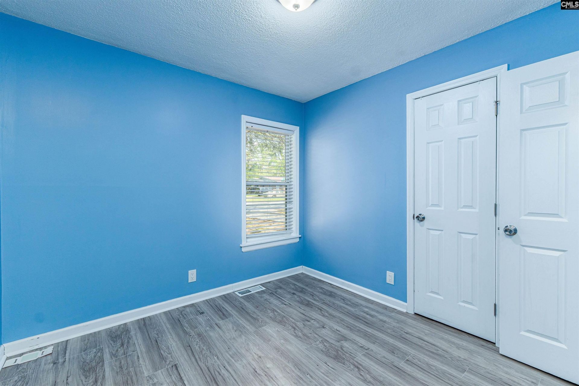 448 Floyd Drive  Photo 13