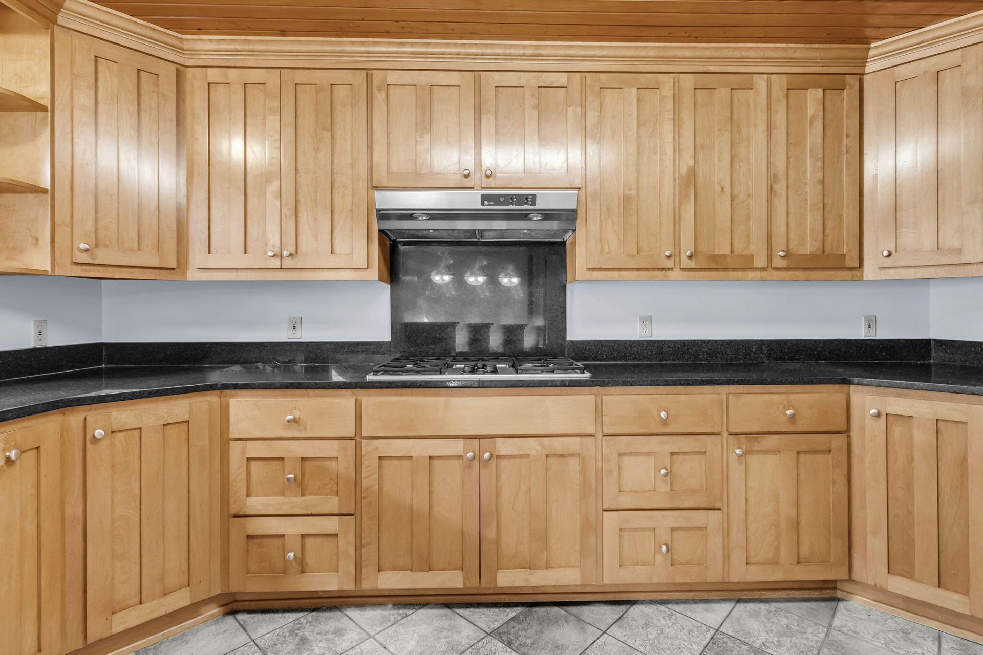 2224 Folly Road Photo 17