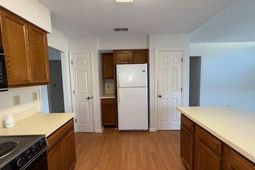 105 Inverness Ct.  photo 4