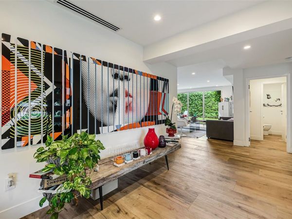 79 W Shore Dr, Miami, FL 33133