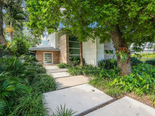 79 W Shore Dr , Miami, FL 33133