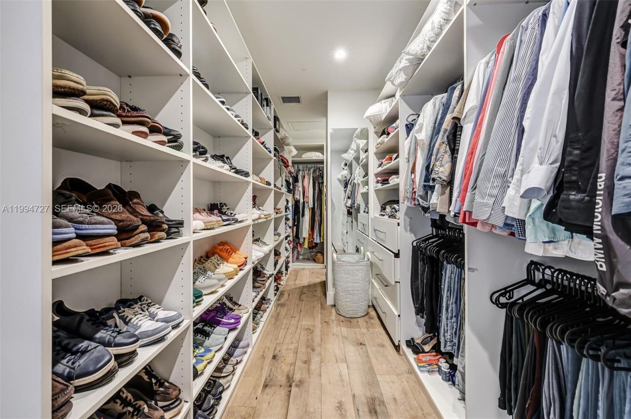 79 W Shore Dr , Miami, FL 33133 Photo