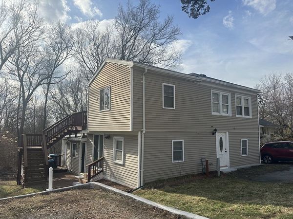 56 Howe Ave, Unit 1, Shrewsbury, MA 01545