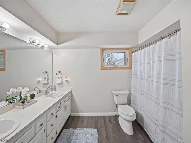 4560 Newbury Drive, Vermilion, OH 44089 Photo 23