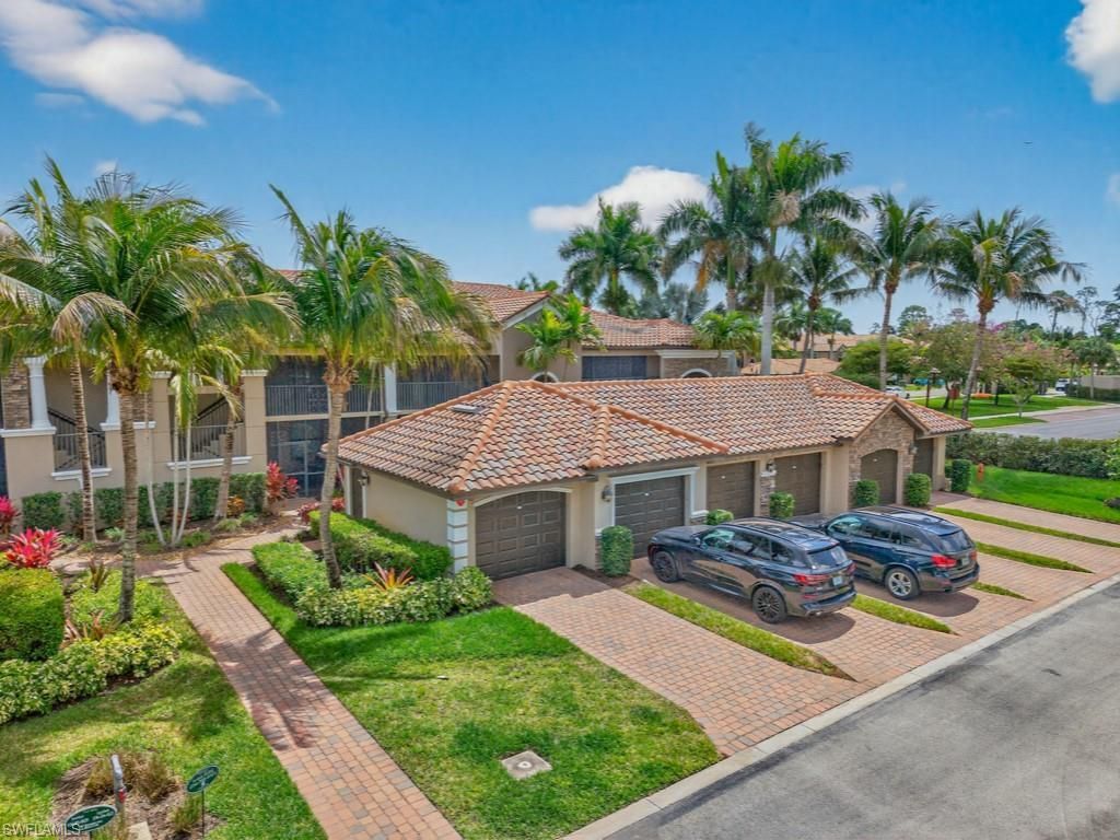 9844 Venezia Cir E, Unit 726, Naples, FL 34113 Photo