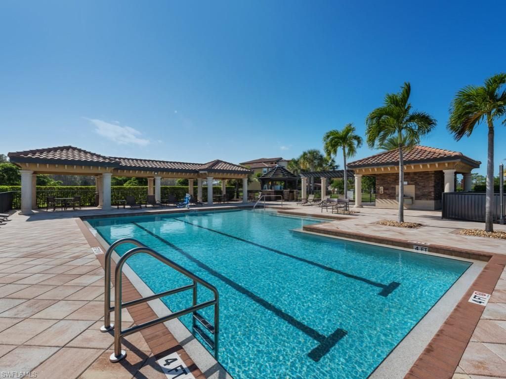 9844 Venezia Cir E, Unit 726, Naples, FL 34113 Photo
