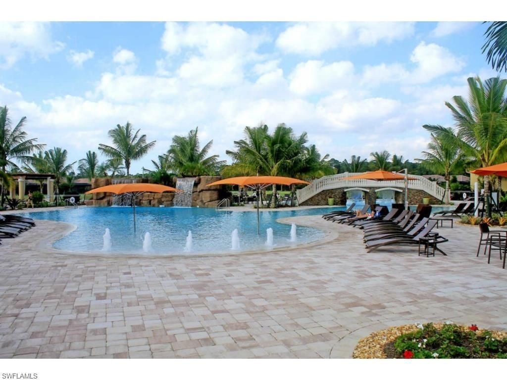 9844 Venezia Cir E, Unit 726, Naples, FL 34113 Photo
