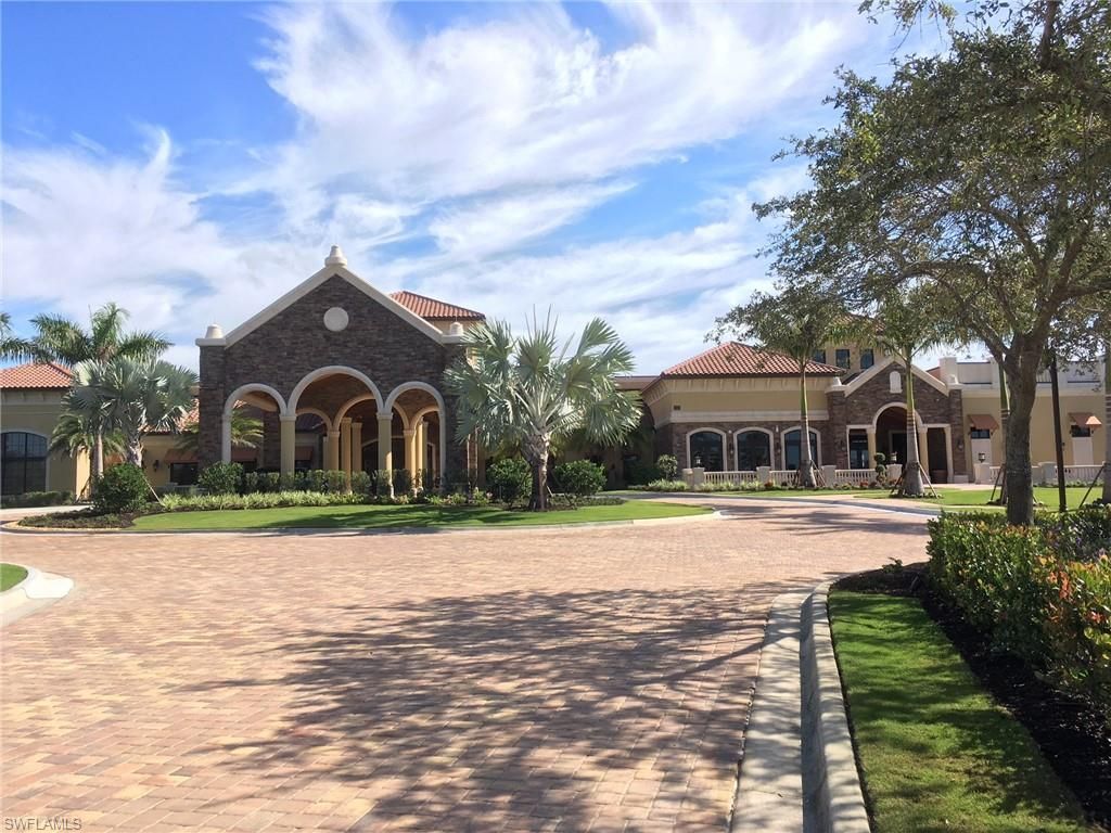 9844 Venezia Cir E, Unit 726, Naples, FL 34113 Photo