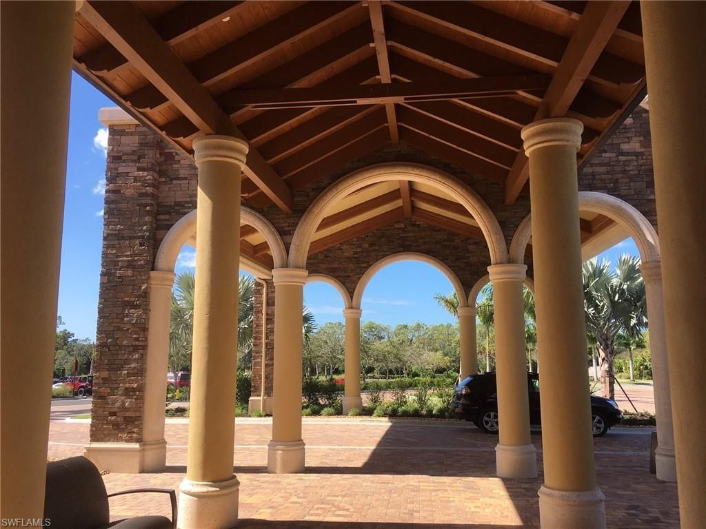 9844 Venezia Cir E, Unit 726, Naples, FL 34113 Photo