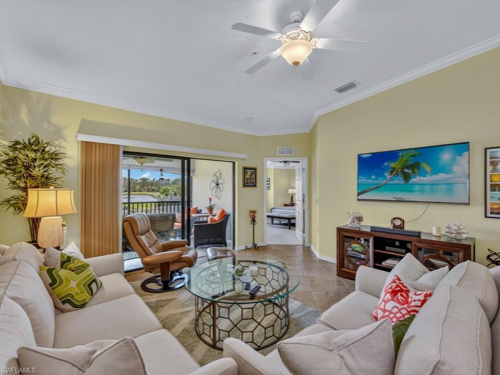 9844 Venezia Cir E, Unit 726, Naples, FL 34113 Photo