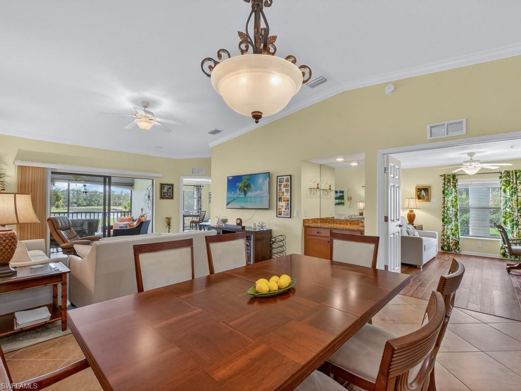 9844 Venezia Cir E, Unit 726, Naples, FL 34113 Photo
