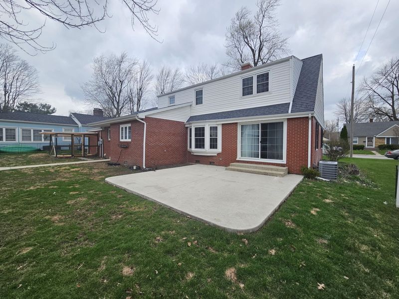 935 W High Street, Saint Marys, OH 45885 Photo 5