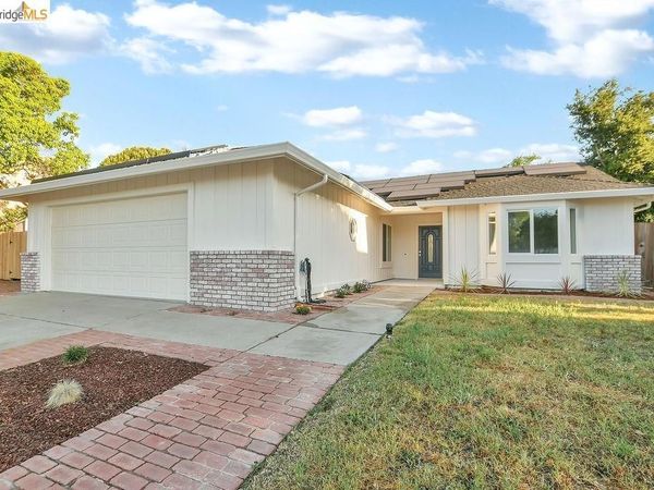 1060 Woodglen Dr, Oakley, CA 94561