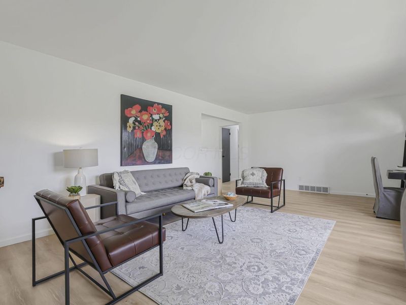 2425 Blue Valley Road SE, Lancaster, OH 43130 Photo 3