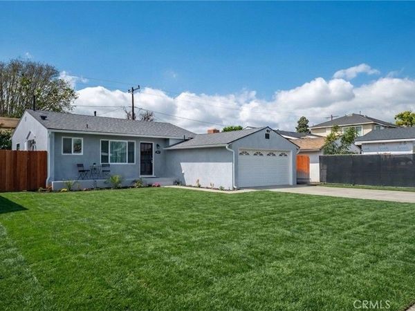 3827 Lomina, Long Beach, CA 90808