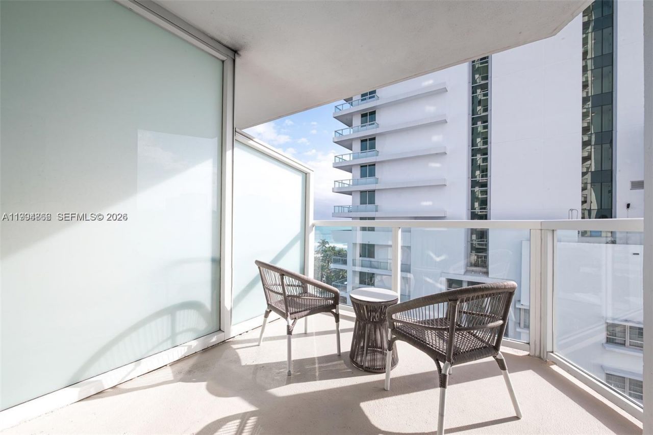 4401 Collins Ave , Unit 902, Miami Beach, FL 33140 Photo