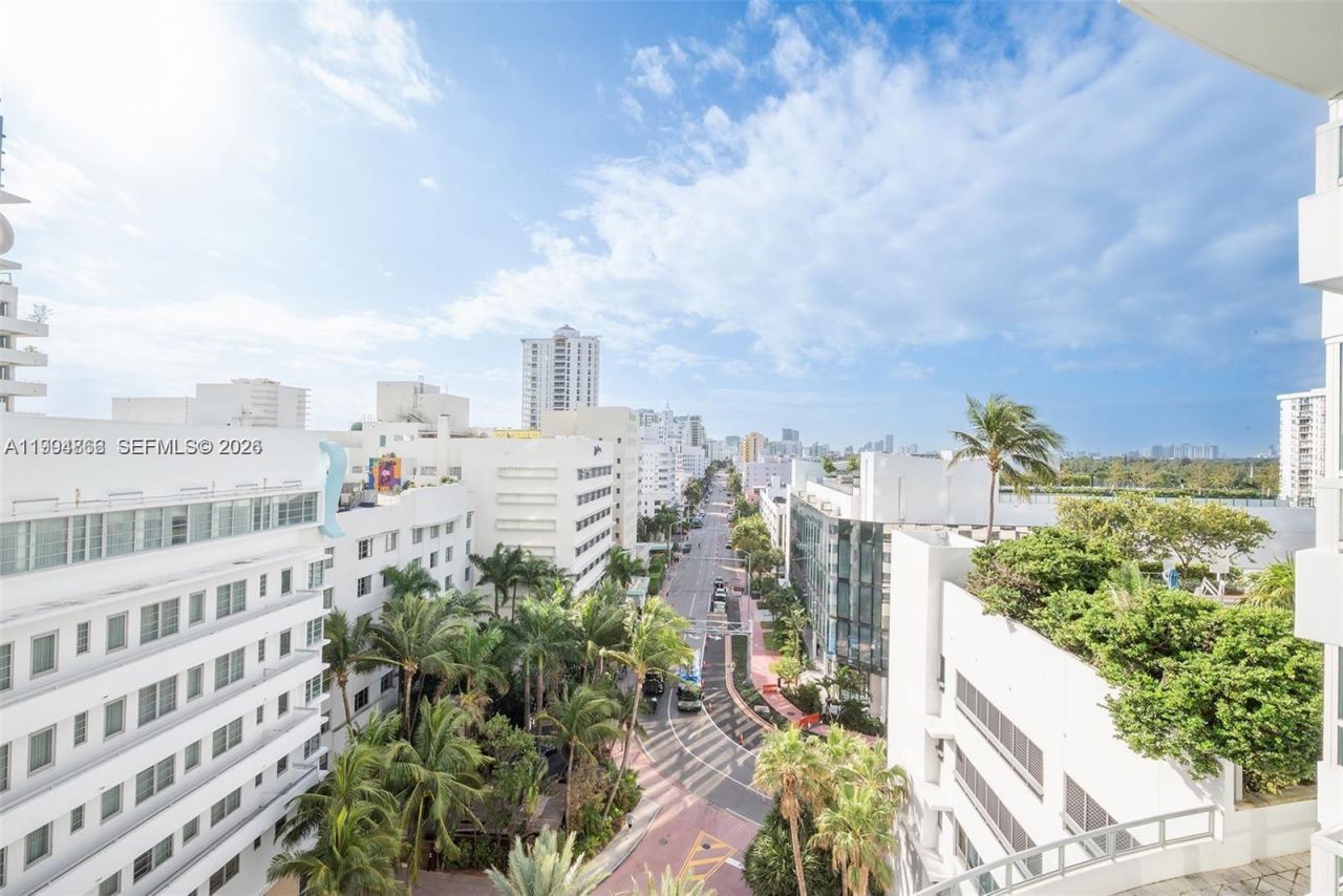 4401 Collins Ave , Unit 902, Miami Beach, FL 33140 Photo