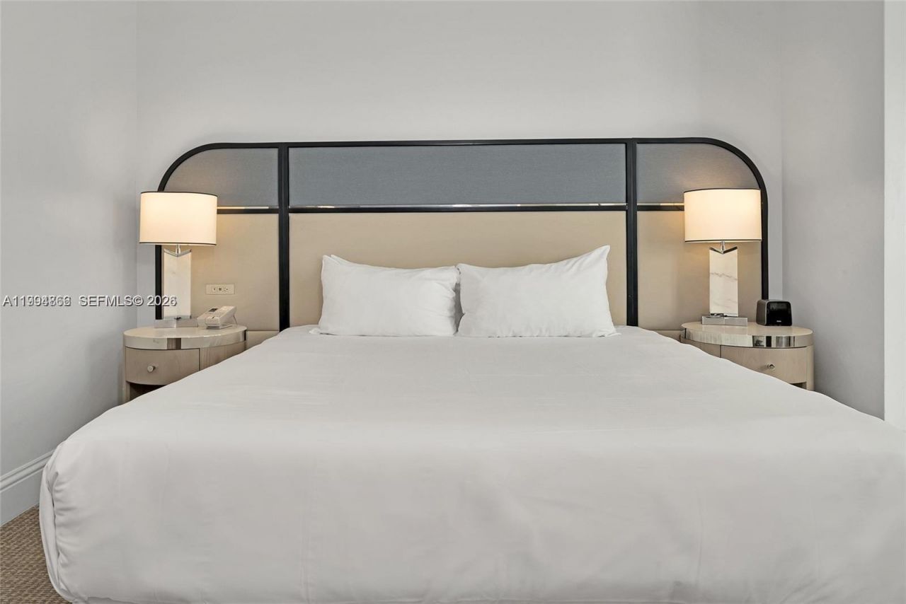 4401 Collins Ave , Unit 902, Miami Beach, FL 33140 Photo