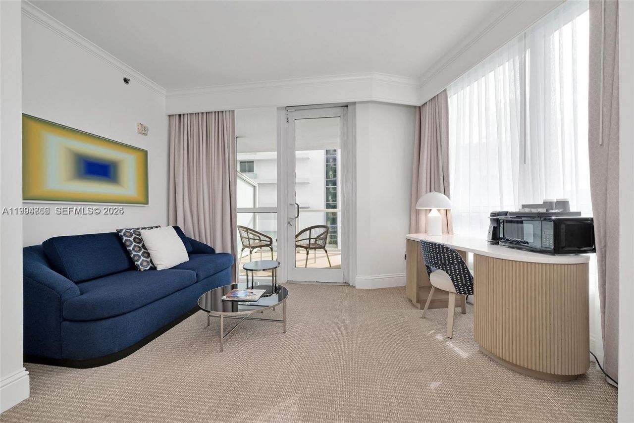4401 Collins Ave , Unit 902, Miami Beach, FL 33140 Photo
