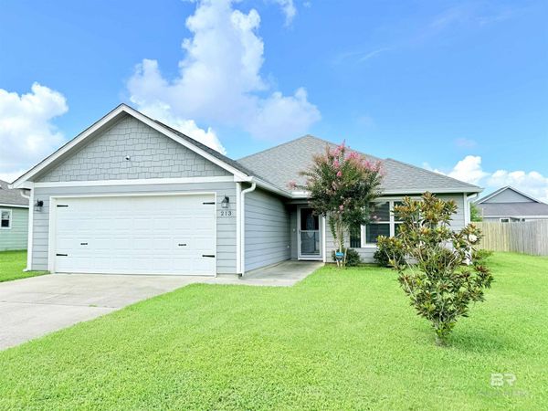 213 Lakefront Circle, Summerdale, AL 36580