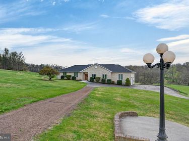 363 DAVIS LANE, NEW MARKET, VA 22844