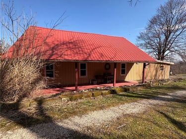 64446 Erie Road, Salesville, OH 43778