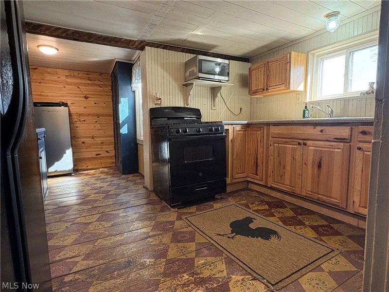 64446 Erie Road, Salesville, OH 43778 Photo 11