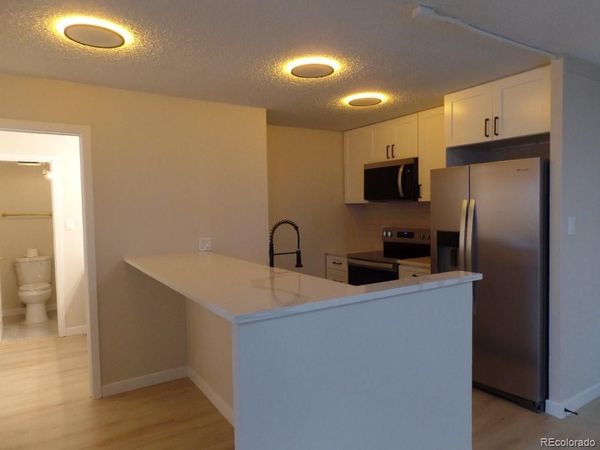 2880 S Locust Street, Unit 303S, Denver, CO 80222