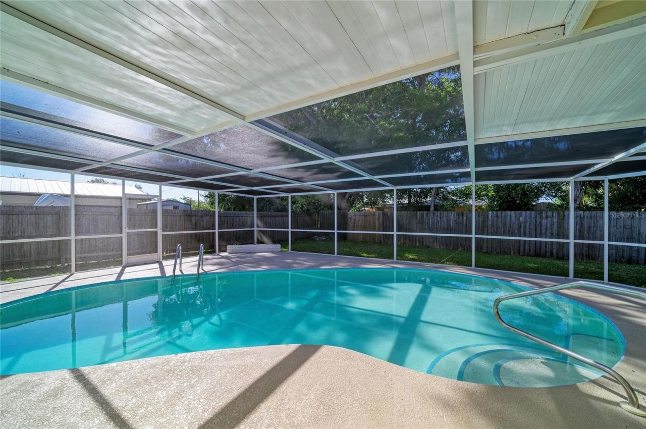 6105 7th Avenue Drive W, Bradenton, FL 34209 Photo