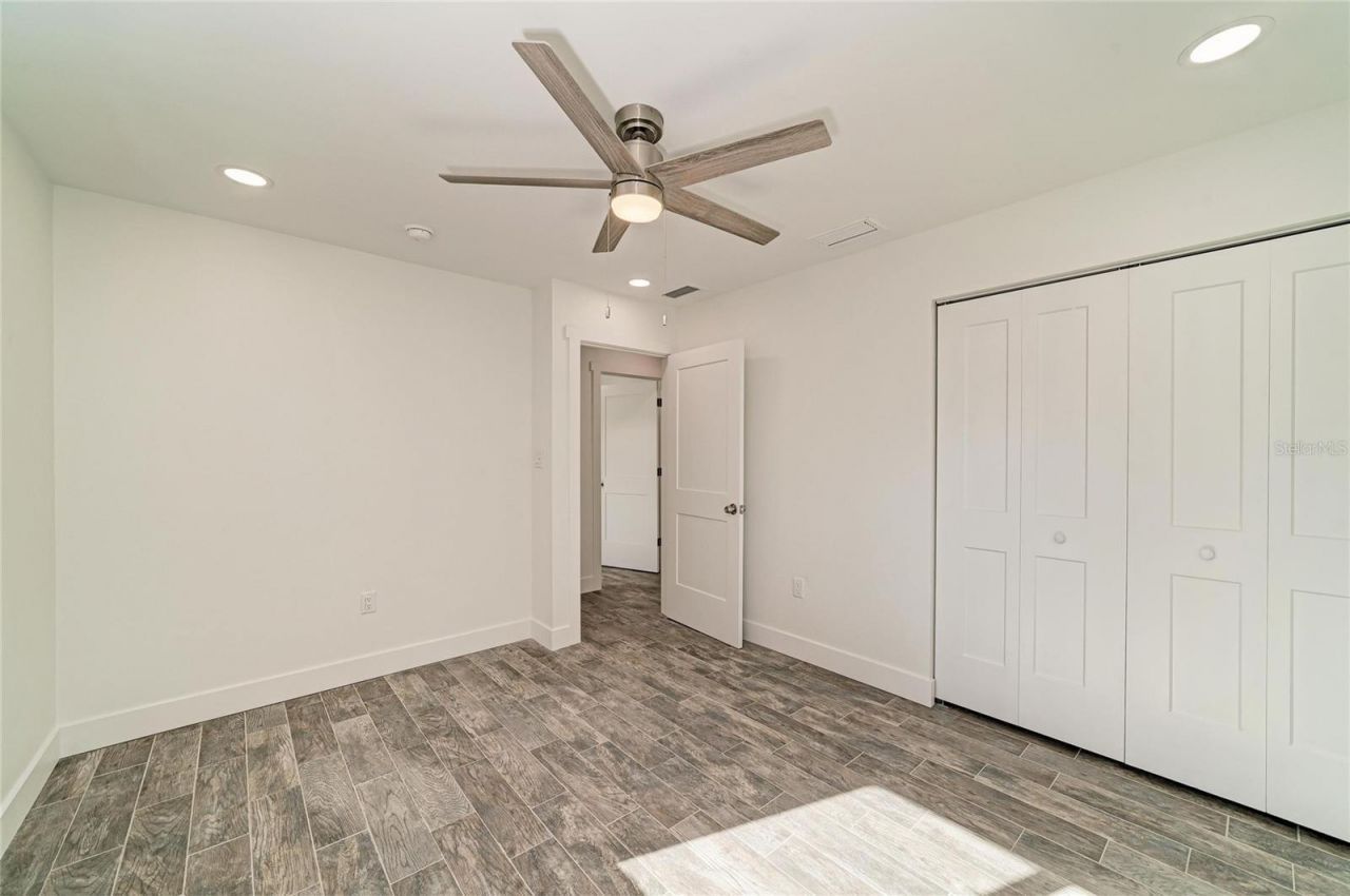 6105 7th Avenue Drive W, Bradenton, FL 34209 Photo