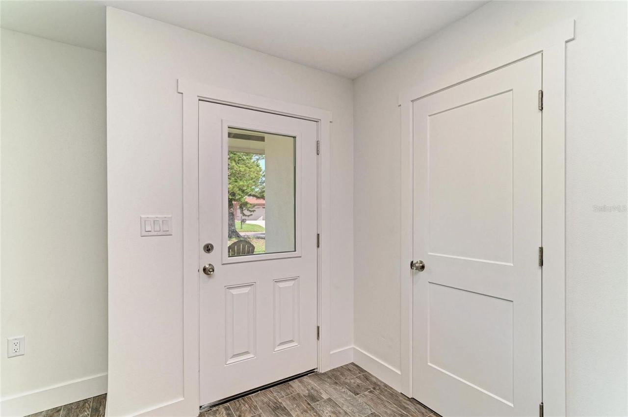 6105 7th Avenue Drive W, Bradenton, FL 34209 Photo