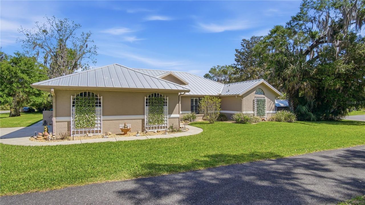 11635 E Blue Cove Drive, Dunnellon, FL 34432 Photo