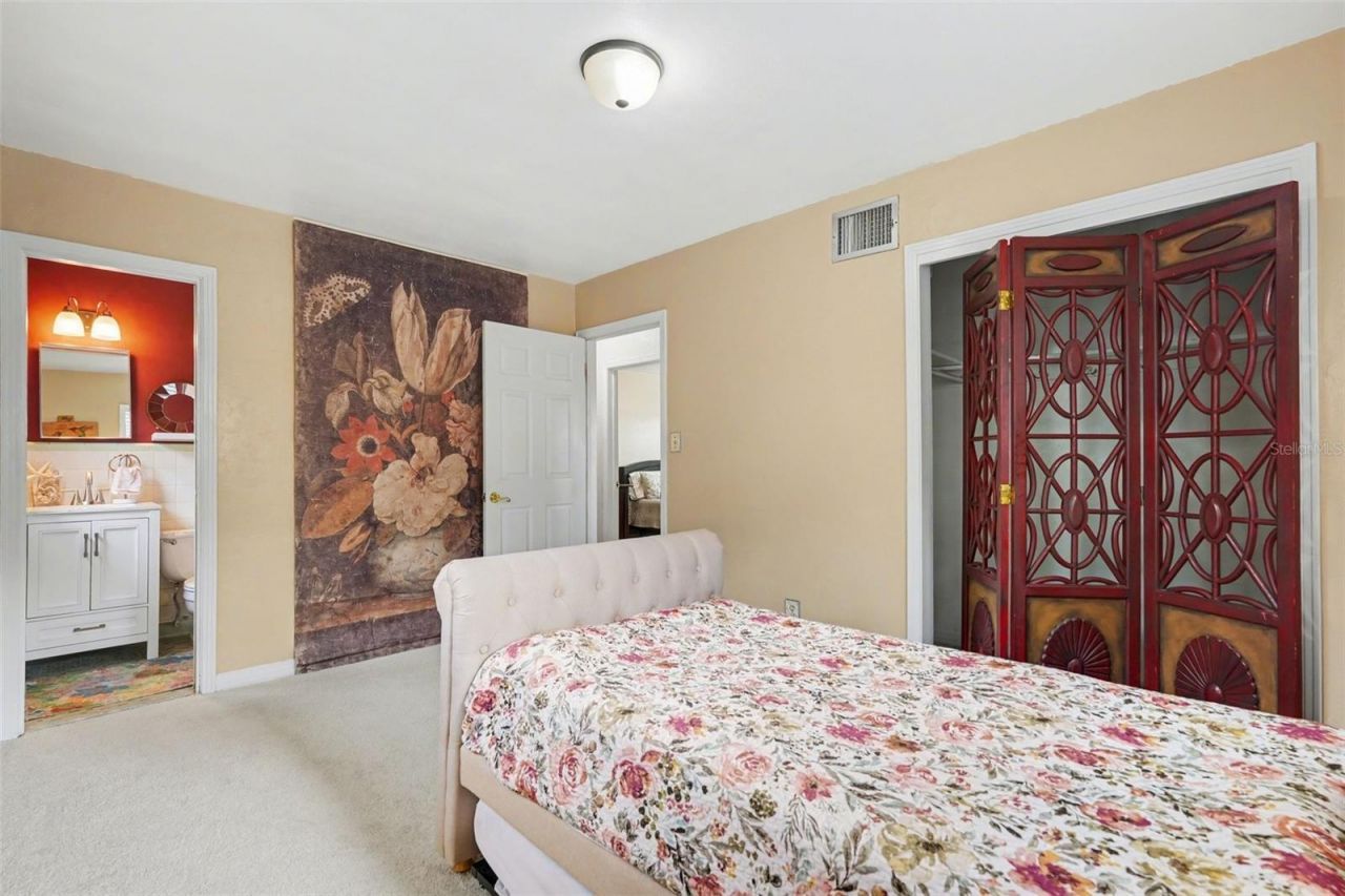 15402 Lake Magdalene Boulevard , Tampa, FL 33613 Photo