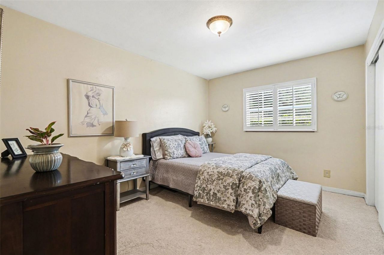 15402 Lake Magdalene Boulevard , Tampa, FL 33613 Photo