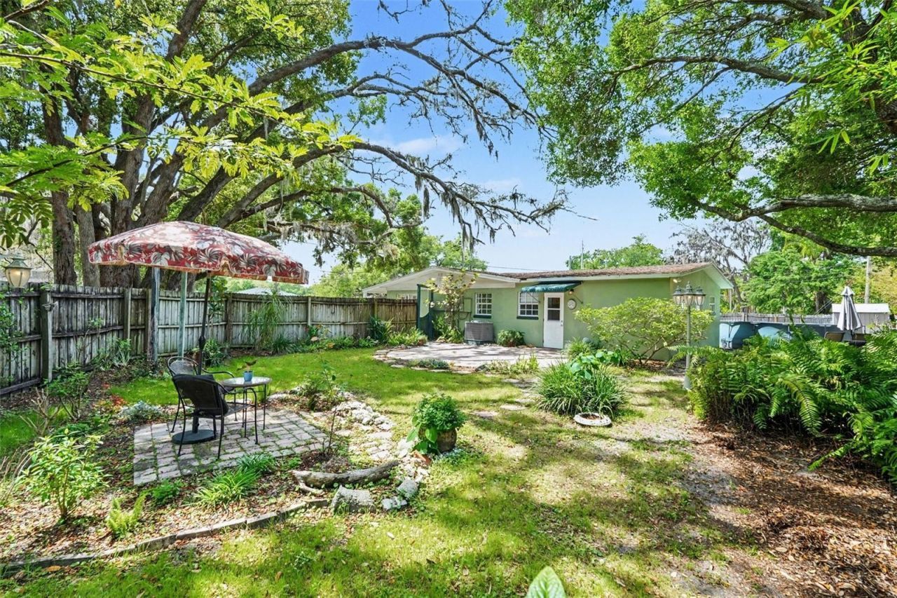 15402 Lake Magdalene Boulevard , Tampa, FL 33613 Photo