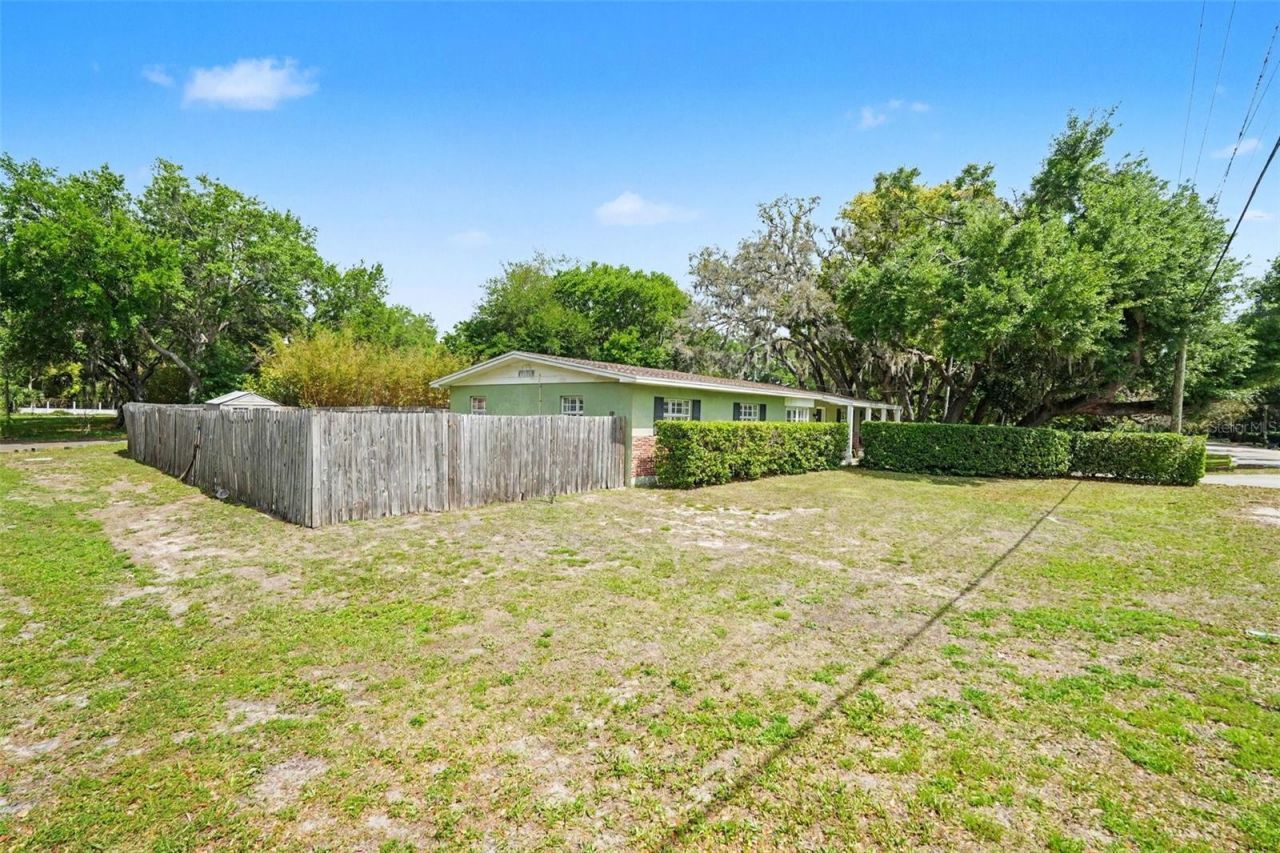 15402 Lake Magdalene Boulevard , Tampa, FL 33613 Photo