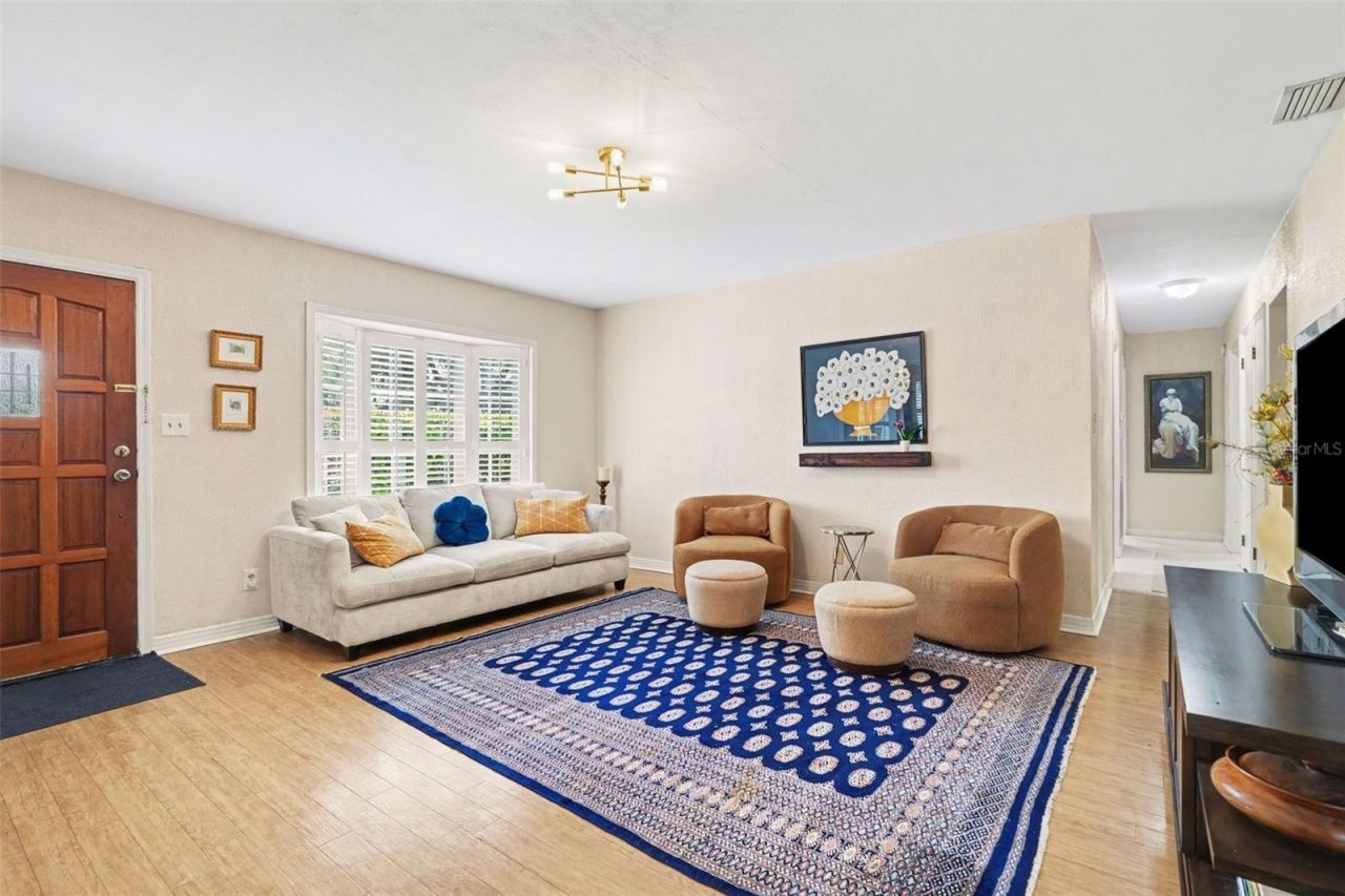 15402 Lake Magdalene Boulevard , Tampa, FL 33613 Photo