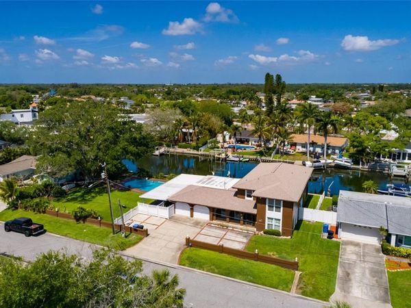 1449 45TH AVENUE NE, ST PETERSBURG, FL 33703