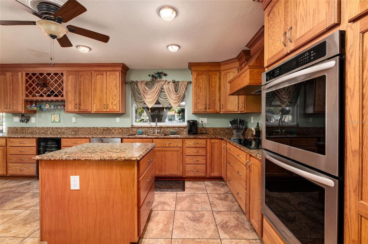 1449 45th Avenue Ne, Saint Petersburg, FL 33703 Photo