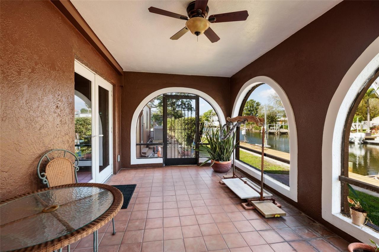 1449 45th Avenue Ne, Saint Petersburg, FL 33703 Photo