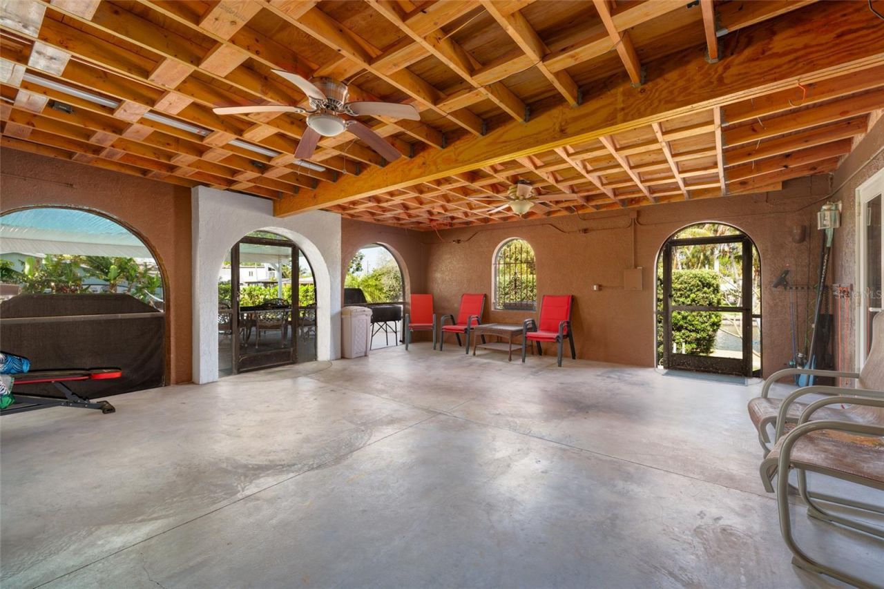 1449 45th Avenue Ne, Saint Petersburg, FL 33703 Photo