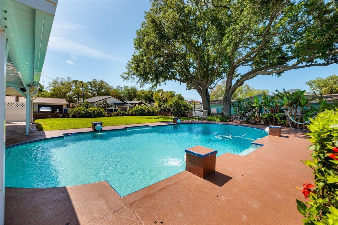 1449 45th Avenue Ne, Saint Petersburg, FL 33703 Photo